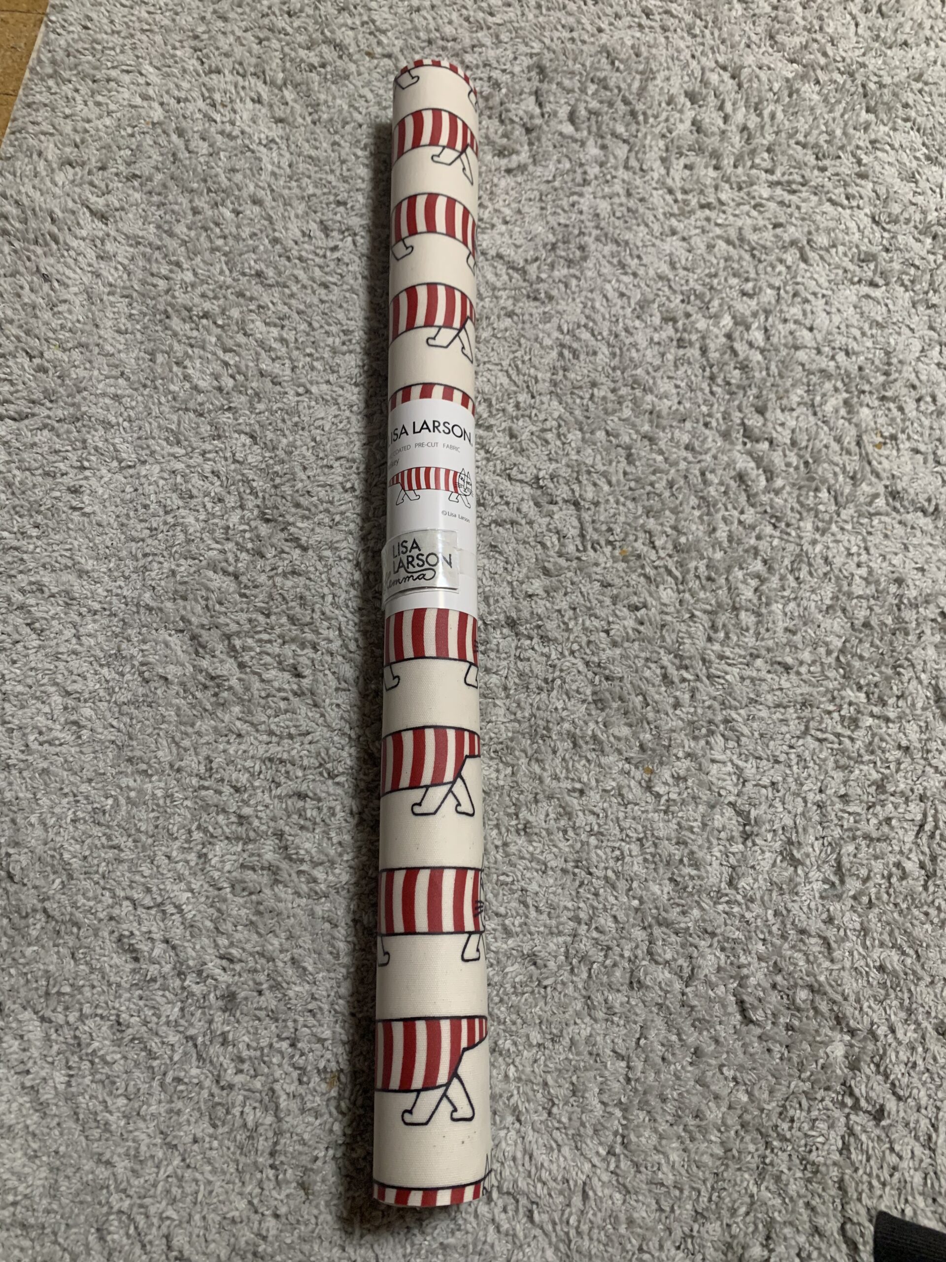 Lisa Larson Mikey の生地ロール